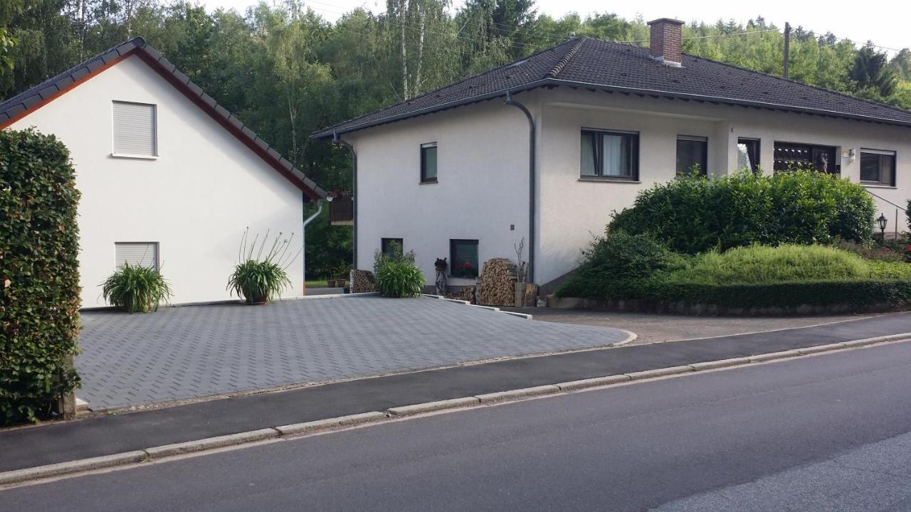 Ferienwohnung Haus Sonnenschein Trassem Exterior photo